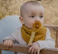 Lactancia Bibs 70457-Amarillo Chupetero Trenzado Pale Butter/Ivory para mundo bebé